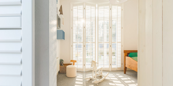 Fabricantes / Instaladores de Puertas y Ventanas de Aluminio / PVC en Hospitalet de Llobregat · Contraventanas y Persianas a Medida