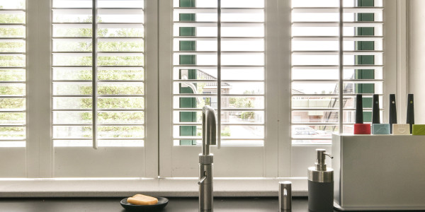 Puertas y Ventanas de Aluminio / PVC a medida Hospitalet de Llobregat · Contraventanas de Aluminio y Persianas