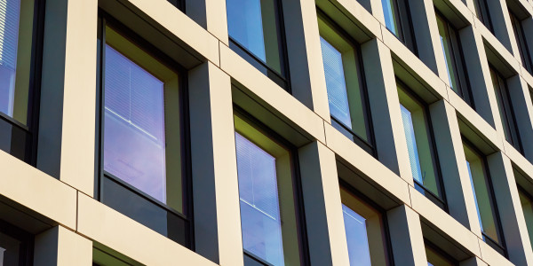 Puertas y Ventanas de Aluminio / PVC a medida en Hospitalet de Llobregat ·  Panóramicas PVC de Seguridad